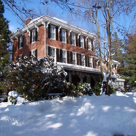 Faunbrook Bed & Breakfast (Adults Only) West Chester Εξωτερικό φωτογραφία